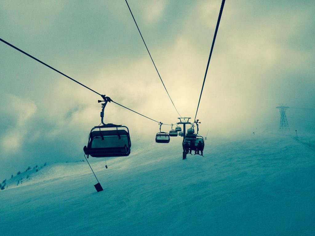 snow-mountains-winter-sport-xionia-teleferik-lift