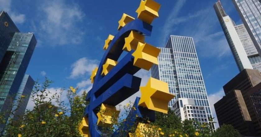 euro-sculpture-eurozone