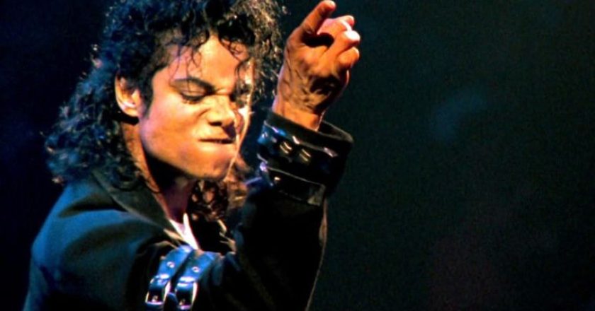 Michael-Jackson-akoma-mavros