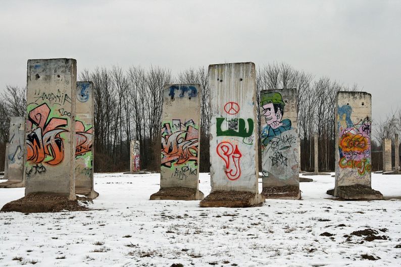 toixos-tou-verolinou-berlin-wall