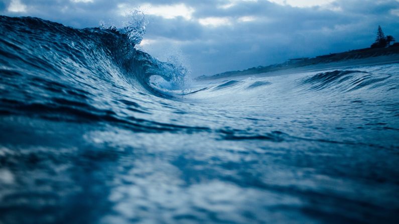 ocean-wave-kyma-thalassa-nero