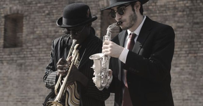 usa-jazz-blues-ameriki-pneysta-mousiki-saxophone-trumpet